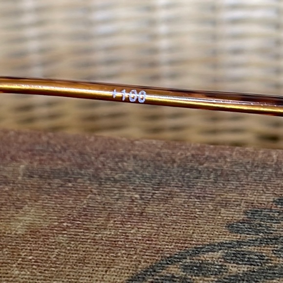 NWT Brown Tortoise Frames With Tiny AB Crystals Bling Reader Glasses 1.00 & Case - Picture 8 of 12